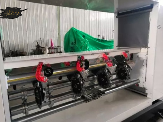 Corrugated Sheet Thin Blade Slitting and Creasing Packing Machine